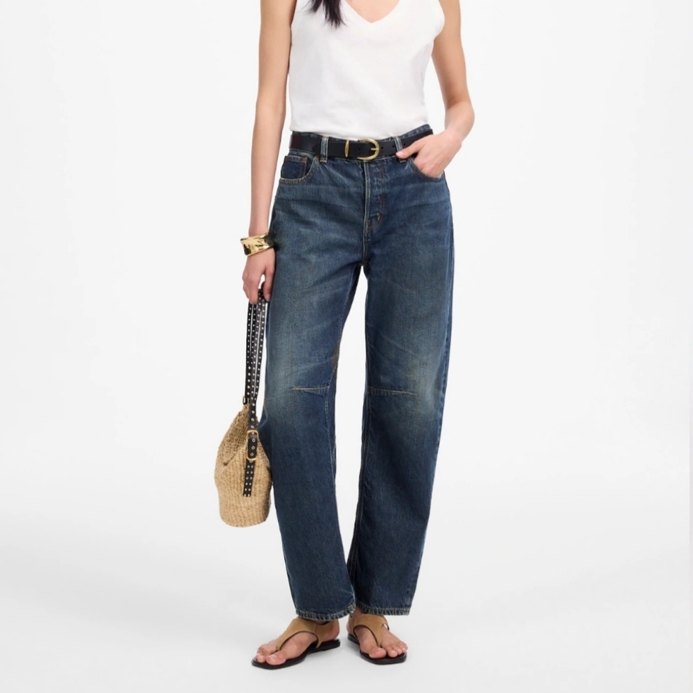 Madewell The Darted Barrel-Leg Jean Danver Wash